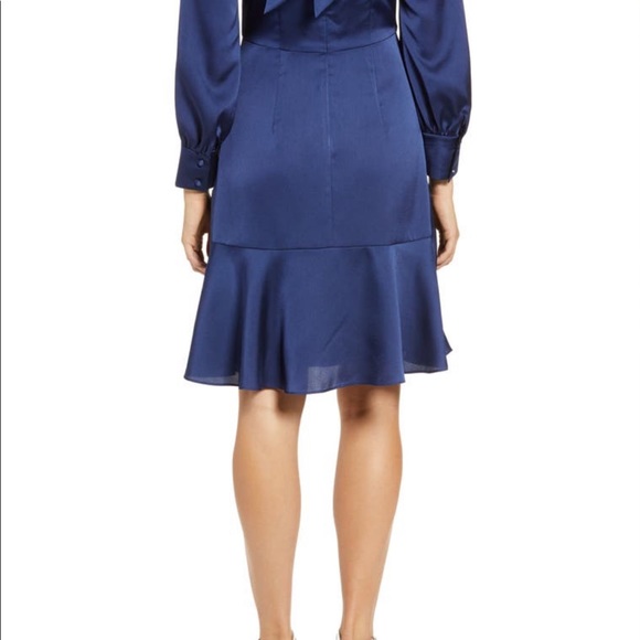 Fushia Satin - Picture 4 of 4